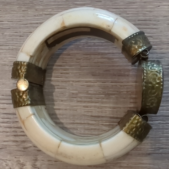 Vintage Bone Brass Agate Stone Bangle - Picture 8 of 14